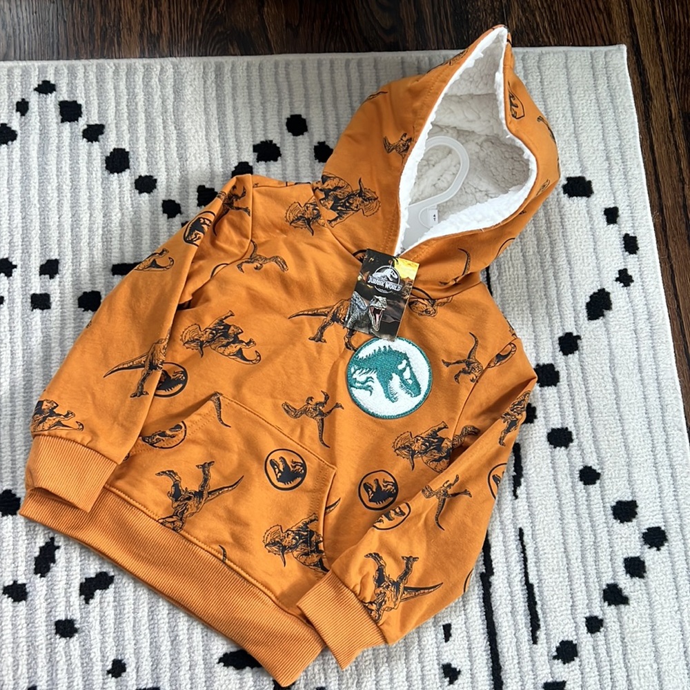 Jurassic world sweat outfit - Picture 3 of 5